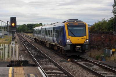 195014 at Chesterfield. &copy; South Coast Trainspotter