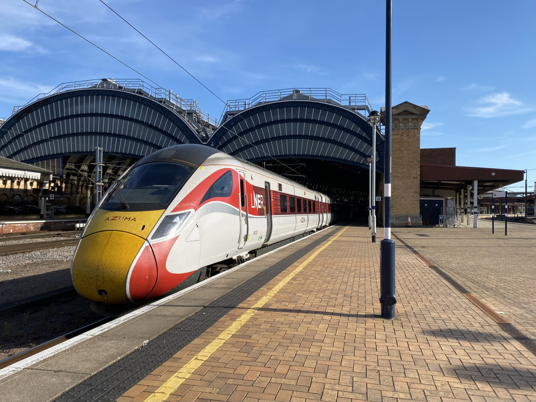Photo of 800201 at York — trainlogger
